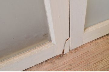 アンティーク建具　ペイント仕上げ限定　昭和レトロ　インテリアに取り入れやすいシンプルなデザインのペイントガラス窓4枚セット(引き戸、ガラス戸)(R-068438)