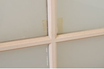 アンティーク建具　ペイント仕上げ限定　昭和レトロ　インテリアに取り入れやすいシンプルなデザインのペイントガラス窓2枚セット(引き戸、ガラス戸)(R-068439)