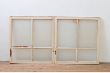 アンティーク建具　ペイント仕上げ限定　昭和レトロ　インテリアに取り入れやすいシンプルなデザインのペイントガラス窓2枚セット(引き戸、ガラス戸)(R-068440)