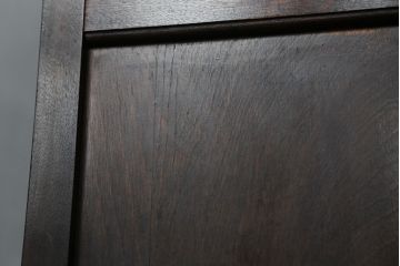 中古　美品!!　松本民芸家具　シックなデザインが魅力のF型食器棚(カップボード、キャビネット、収納棚、戸棚、飾り棚)(定価約105万円)(R-068448)