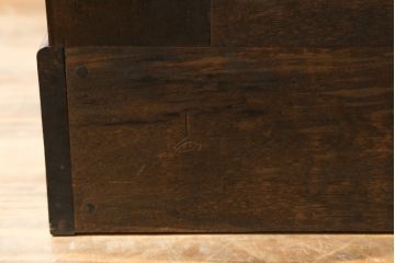 中古　美品!!　松本民芸家具　シックなデザインが魅力のF型食器棚(カップボード、キャビネット、収納棚、戸棚、飾り棚)(定価約105万円)(R-068448)
