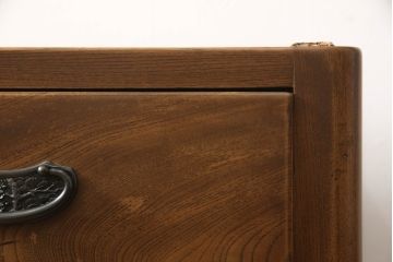 和製ビンテージ　　前面欅(ケヤキ)材　レトロな空間におすすめな時代箪笥ローチェスト(収納箪笥、引き出し、テレビ台、ローボード、テレビボード、和タンス、たんす、ヴィンテージ)(R-068450)
