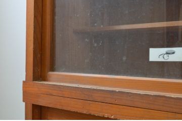 和製アンティーク　レトロな雰囲気の重ねガラス戸棚(収納棚、キャビネット、食器棚、陳列棚、店舗什器)(R-068474)