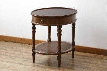 中古　美品!!　DREXEL HERITAGE(ドレクセルヘリテイジ)　Cameo Classics(キャメオクラシックス)　上品な佇まいが魅力の引き出し付きサイドテーブル(ナイトテーブル、エンドテーブル、ローテーブル、花台、飾り台)(R-068479)