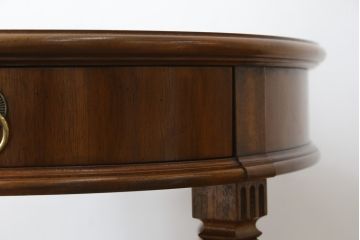 中古　美品!!　DREXEL HERITAGE(ドレクセルヘリテイジ)　Cameo Classics(キャメオクラシックス)　上品な佇まいが魅力の引き出し付きサイドテーブル(ナイトテーブル、エンドテーブル、ローテーブル、花台、飾り台)(R-068479)
