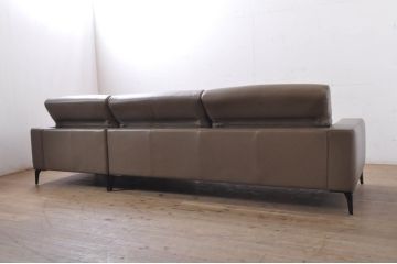 中古 極美品 短期使用 BoConcept(ボーコンセプト) ZURICH(チューリッヒ) 本革(レザー) 調節可能なヘッドレスト付き 快適な座り心地と高級感ある空間を演出してくれるソファ(2人掛け、3人掛け、長椅子、長イス、コーナーソファ、アームソファ、カウチソファ、北欧)(定価約148万円)(R-068486)