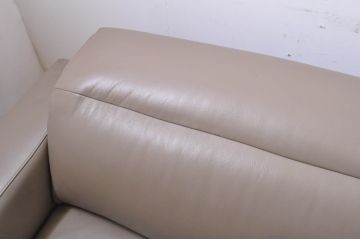 中古 極美品 短期使用 BoConcept(ボーコンセプト) ZURICH(チューリッヒ) 本革(レザー) 調節可能なヘッドレスト付き 快適な座り心地と高級感ある空間を演出してくれるソファ(2人掛け、3人掛け、長椅子、長イス、コーナーソファ、アームソファ、カウチソファ、北欧)(定価約148万円)(R-068486)