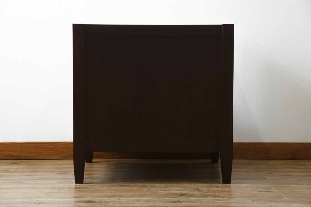 中古　美品　Cassinaixc.(カッシーナイクスシー)　PHILIPPE HUREL(フィリップ・ユーレル)　インウッド(INWOOD)　FZZランク　洗練された佇まいの1人掛けソファ　定価約60万円　(R-068489)