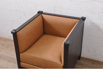 中古　美品　Cassinaixc.(カッシーナイクスシー)　PHILIPPE HUREL(フィリップ・ユーレル)　インウッド(INWOOD)　FZZランク　洗練された佇まいの1人掛けソファ(一人掛けソファ、1P、パーソナルチェア、アームチェア、椅子、イス)(定価約60万円)(R-068489)