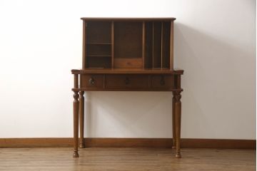 中古　国会議事堂納品の高級家具メーカー　徳田家具　特徴的な脚のデザインが目を引くクラシカルなスツール付きドレッサー(デスク、ライティングビューロー、在宅用、在宅ワーク用、チェア、椅子、イス)(R-068490)