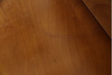 中古　国会議事堂納品の高級家具メーカー　徳田家具　特徴的な脚のデザインが目を引くクラシカルなスツール付きドレッサー(デスク、ライティングビューロー、在宅用、在宅ワーク用、チェア、椅子、イス)(R-068490)