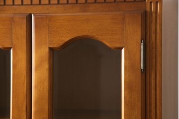 中古　美品　横浜クラシック家具　ダニエル(daniel)　温もりを感じる色合いとクラシカルな佇まいが魅力のブックケース(本箱、収納棚、キャビネット、飾り棚)(R-068502)