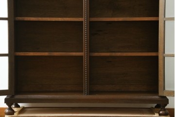 和製アンティーク　神戸洋家具　ボールフット　クラシカルな雰囲気漂うサイドボード　(R-068503)