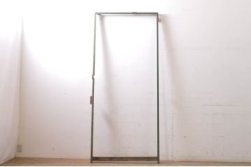 海外アンティーク　ペイント仕上げ限定　凝ったデザインのアイアンフェンス入り鉄製ドア1枚(建具、鉄扉)(R-068506)