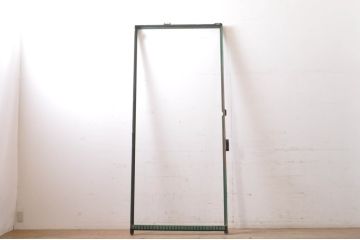 海外アンティーク　ペイント仕上げ限定　凝ったデザインのアイアンフェンス入り鉄製ドア1枚(建具、鉄扉)(R-068506)
