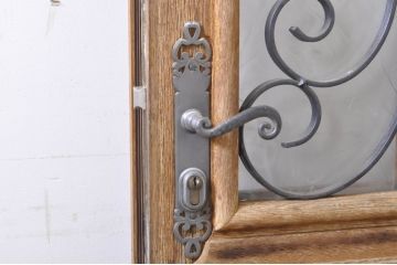 海外アンティーク　可憐なデザインのアイアンフェンス入りドア1枚(建具、木製扉)(R-068511)