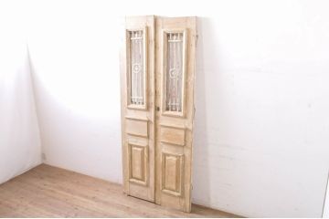 海外アンティーク　ペイント仕上げ限定　パイン材　アイアンフェンス入りの両開きドア1対2枚セット(建具、木製扉)(R-068512)
