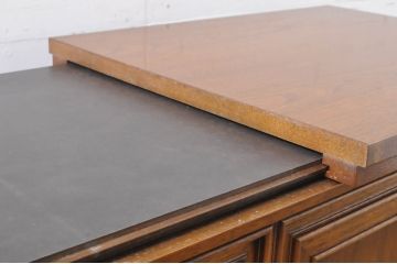 中古　美品　DREXEL HERITAGE(ドレクセルヘリテイジ)　FRANCESCA(フランチェスカ)シリーズ　拡張式の天板が付いたサイドボード(サーバー、カウンター、収納棚)(R-068519)