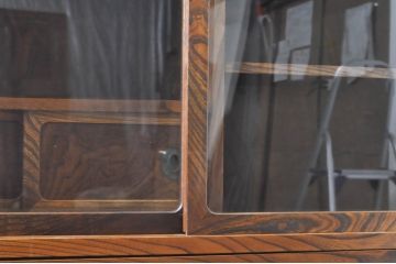 中古　岩谷堂箪笥　上質な和の空間づくりにおすすめな茶箪笥(茶タンス、茶棚、違い棚、飾り棚、収納棚、戸棚、食器棚、キャビネット)(定価約60万円)(R-068533)