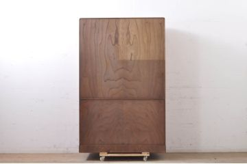 中古　岩谷堂箪笥　上質な和の空間づくりにおすすめな茶箪笥(茶タンス、茶棚、違い棚、飾り棚、収納棚、戸棚、食器棚、キャビネット)(定価約60万円)(R-068533)