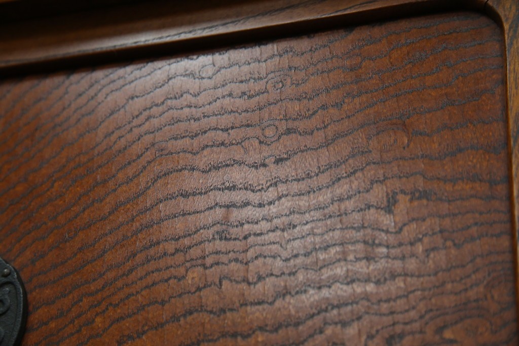 中古　岩谷堂箪笥　上質な和の空間づくりにおすすめな茶箪笥　定価約60万円　(R-068533)