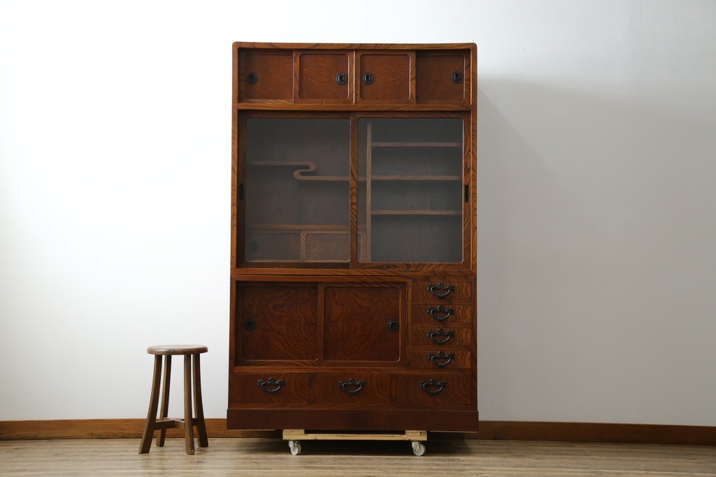 中古　岩谷堂箪笥　上質な和の空間づくりにおすすめな茶箪笥　定価約60万円　(R-068533)