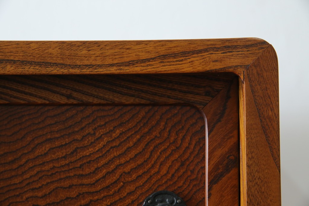 中古　岩谷堂箪笥　上質な和の空間づくりにおすすめな茶箪笥　定価約60万円　(R-068533)