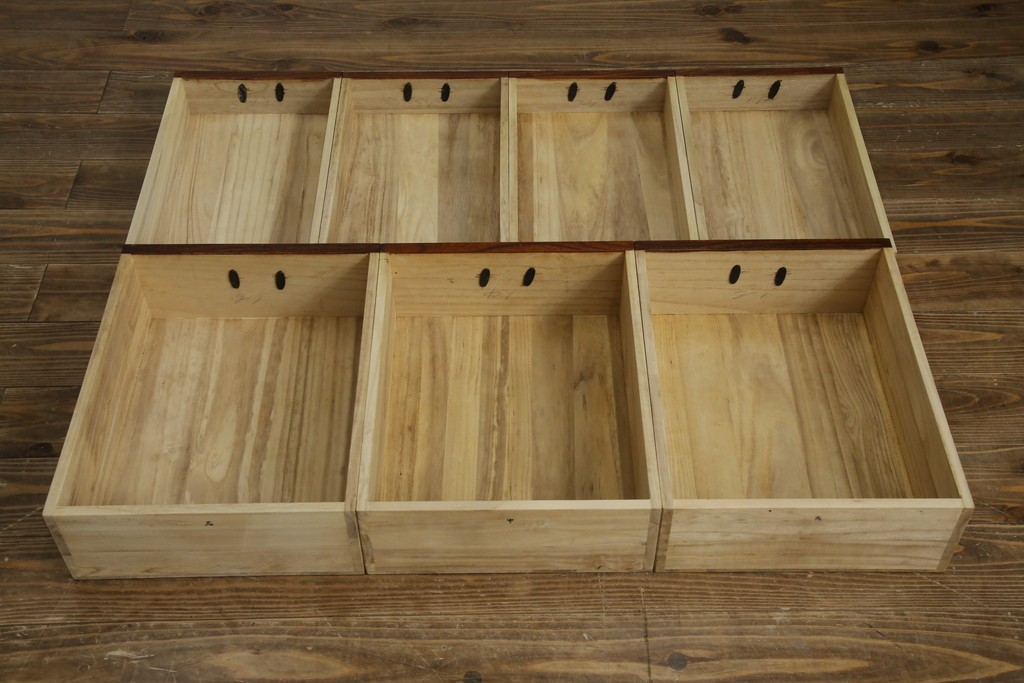 中古　岩谷堂箪笥　上質な和の空間づくりにおすすめな茶箪笥　定価約60万円　(R-068533)