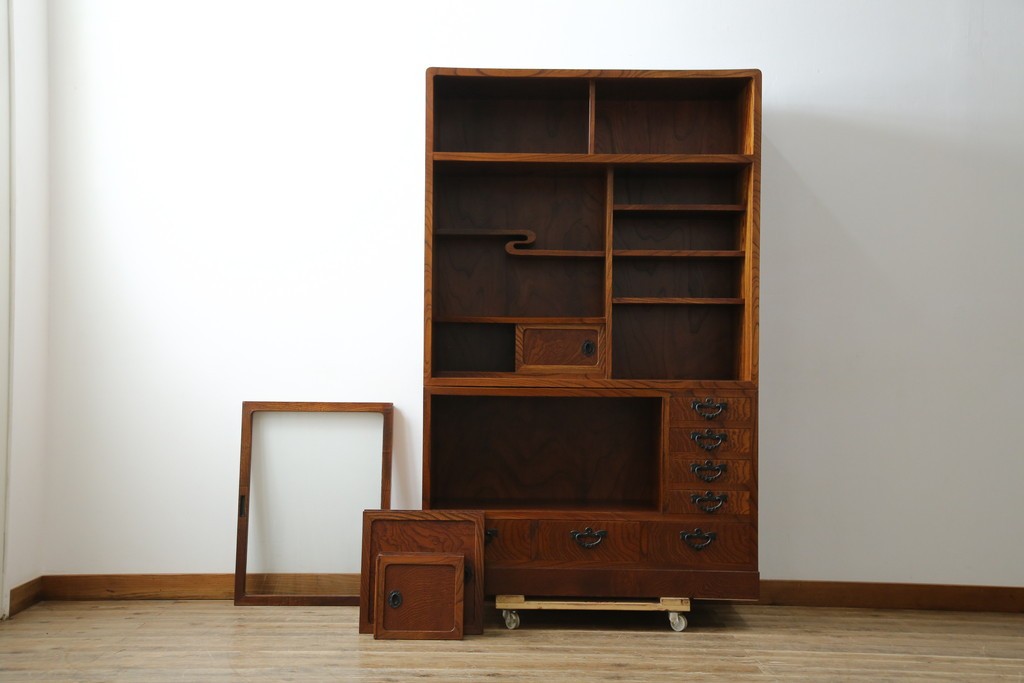 中古　岩谷堂箪笥　上質な和の空間づくりにおすすめな茶箪笥　定価約60万円　(R-068533)