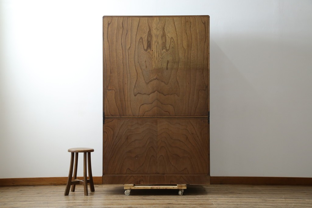 中古　岩谷堂箪笥　上質な和の空間づくりにおすすめな茶箪笥　定価約60万円　(R-068533)