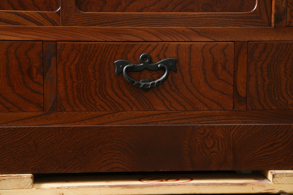 中古　岩谷堂箪笥　上質な和の空間づくりにおすすめな茶箪笥　定価約60万円　(R-068533)