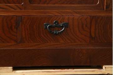 中古　岩谷堂箪笥　上質な和の空間づくりにおすすめな茶箪笥　定価約60万円　(R-068533)