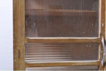 和製ビンテージ　昭和レトロ　ナチュラルテイストのお部屋におすすめな脚付きキャビネット(サイドボード、ガラスケース、Gケース、ショーケース、ケビント、収納棚、飾り棚、戸棚、ヴィンテージ)(R-068535)