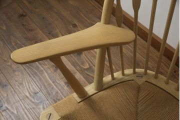 中古　極美品　PP Mobler(モブラー)　Hans J Wegner(ハンス・J・ウェグナー)　PP550 Peacock Chair　ナチュラルテイストの空間づくりに活躍するピーコックチェア(アローチェア、ボウバックチェア、ハイバックチェア、椅子、イス)(定価約161万円)(R-068549)