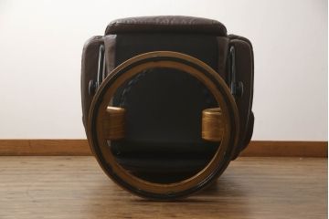 中古　美品　EKORNES(エコーネス)　本革(レザー)　オットマン付き　ストレスレス レノ クラシック(M)(アームチェア、リクライニングチェア、椅子、一人掛けソファ、1Pソファ)(定価約37万9千円)(R-068550)