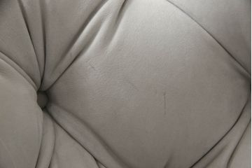中古　3か月の短期使用　baxter(バクスター)　パオラ・ナヴォーネ(PAOLA NAVONE)デザイン　チェスタームーンソファ(CHESTER MOON SOFA)　洗練されたエレガントなデザインが魅力の2人掛けソファ(二人掛け、2P)(定価約446万円)(R-068552)