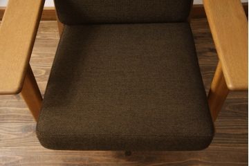 デンマークビンテージ　美品　GETAMA(ゲタマ)　Hans J Wegner(ハンス・J・ウェグナー)　GE290A　オーク材　くつろぎの空間を演出するアームチェアとオットマンのセット(椅子、イス、1P、一人掛けソファ、1人掛けソファ、フットスツール、ヴィンテージ、北欧)(R-068558)