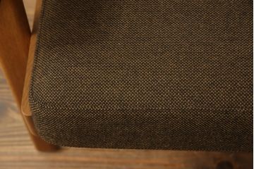 デンマークビンテージ　美品　GETAMA(ゲタマ)　Hans J Wegner(ハンス・J・ウェグナー)　GE290A　オーク材　くつろぎの空間を演出するアームチェアとオットマンのセット(椅子、イス、1P、一人掛けソファ、1人掛けソファ、フットスツール、ヴィンテージ、北欧)(R-068558)