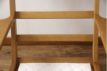 デンマークビンテージ　美品　GETAMA(ゲタマ)　Hans J Wegner(ハンス・J・ウェグナー)　GE290A　オーク材　くつろぎの空間を演出するアームチェアとオットマンのセット(椅子、イス、1P、一人掛けソファ、1人掛けソファ、フットスツール、ヴィンテージ、北欧)(R-068558)