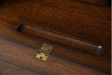 イギリスアンティーク　オーク材　上品な佇まいが魅力のライティングビューロー(ライティングデスク、簿記机、ワークデスク、在宅用、在宅ワーク用、英国)(R-068562)