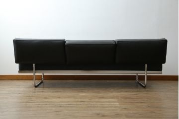 中古　美品　本革(レザー)　Cassina(カッシーナ)　Le Corbusier(ル・コルビュジエ)　LC5　シンプルモダンなデザインが素敵な3人掛けソファ(3Pソファ、三人掛け)(定価約174万円)(R-068572)