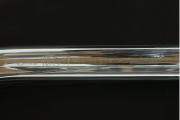中古　美品　本革(レザー)　Cassina(カッシーナ)　Le Corbusier(ル・コルビュジエ)　LC5　シンプルモダンなデザインが素敵な3人掛けソファ(3Pソファ、三人掛け)(定価約174万円)(R-068573)
