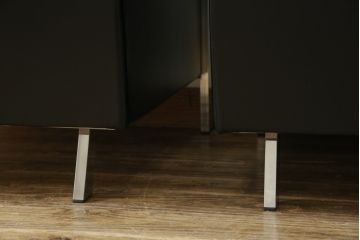 中古　美品　希少な廃盤品　アイデックモダン(AIDEC MODERN)　パスカル(PASCAL)　本革(レザー)　スクエア型のモダンなデザインが特徴的な1Pソファ(1人掛けソファ、ラウンジチェア、レザーチェア、アームチェア、椅子、イス、いす、バラ売り可能)(定価2脚で約70万円)(R-068574)