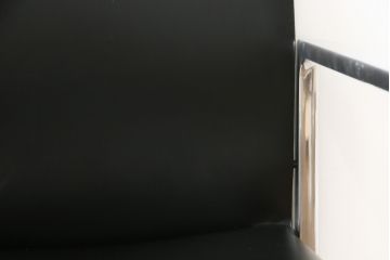 中古　美品!!　Cassina(カッシーナ)　184EVE(イヴ)　洗練されたモダンデザインが目を引くアームチェア2脚セット(ダイニングチェア、椅子、イス)(定価2脚で約60万円)(R-068579)