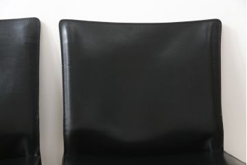中古　Cassina(カッシーナ)　412　CAB(キャブ)　MARIO BELLINI(マリオベリーニ)　ブラック(黒)　シンプルモダンな空間づくりに活躍するアームレスチェア2脚セット(ダイニングチェア、椅子、イス)(定価2脚で約48万円)(R-068580)