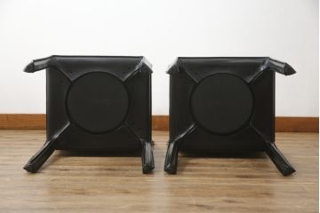 中古　Cassina(カッシーナ)　412　CAB(キャブ)　MARIO BELLINI(マリオベリーニ)　ブラック(黒)　シンプルモダンな空間づくりに活躍するアームレスチェア2脚セット(ダイニングチェア、椅子、イス)(定価2脚で約48万円)(R-068580)