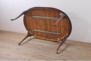 ビンテージ家具　アメリカ輸入モデル　DREXEL HERITAGE(ドレクセルヘリテイジ)　滑らかな曲線が優雅な印象のダイニングテーブル(エクステンションテーブル、食卓、4人掛け、6人掛け、オーバル型、ヴィンテージ)(R-068583)