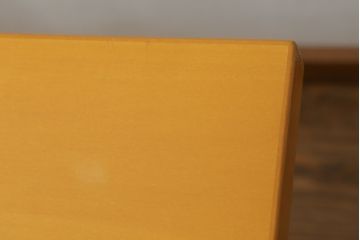 中古　イタリア　arflex(アルフレックス)　BONTE(ボンテ)　Cini Boeri(チニ・ボエリ)デザイン　シンプルながらスタイリッシュな佇まいが魅力の6人掛けダイニングテーブル(4人掛け、作業台、食卓)(定価約28万円)(R-068584)