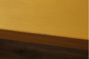 中古　イタリア　arflex(アルフレックス)　BONTE(ボンテ)　Cini Boeri(チニ・ボエリ)デザイン　シンプルながらスタイリッシュな佇まいが魅力の6人掛けダイニングテーブル(4人掛け、作業台、食卓)(定価約28万円)(R-068584)