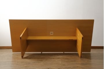 中古　イタリア　arflex(アルフレックス)　BONTE(ボンテ)　Cini Boeri(チニ・ボエリ)デザイン　シンプルながらスタイリッシュな佇まいが魅力の6人掛けダイニングテーブル(4人掛け、作業台、食卓)(定価約28万円)(R-068584)